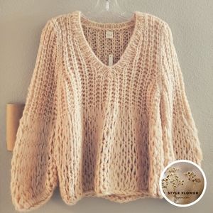 SOLD☆ NWT Blush Sweater Top (Size M/L)